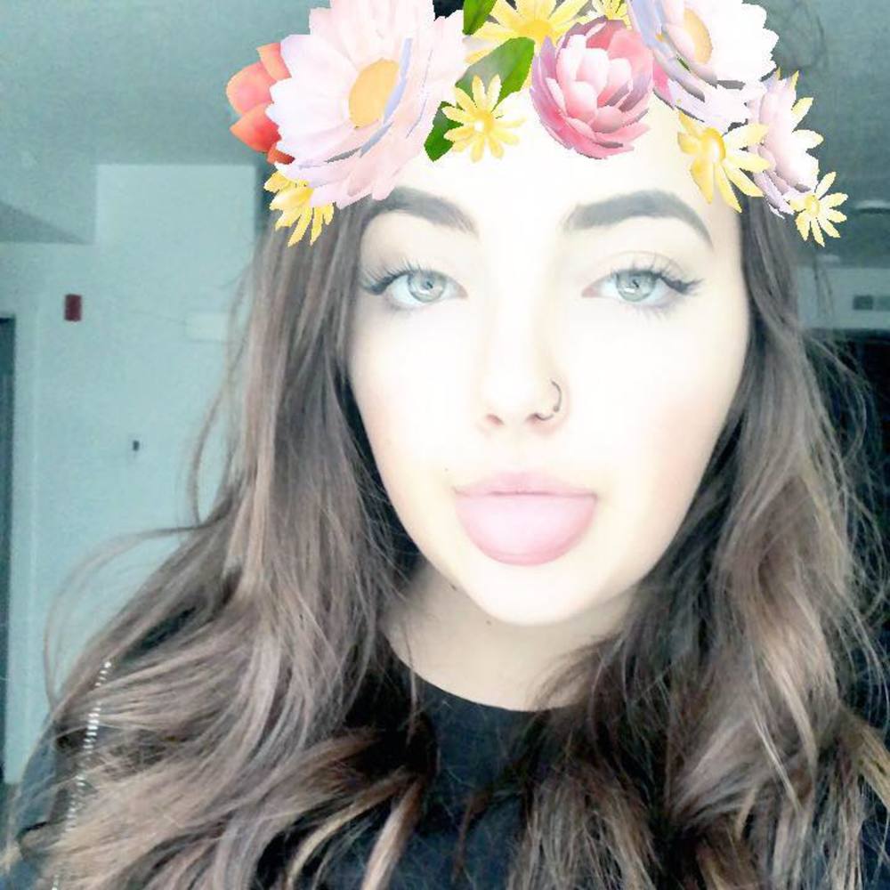 Meet your Posher, Briana